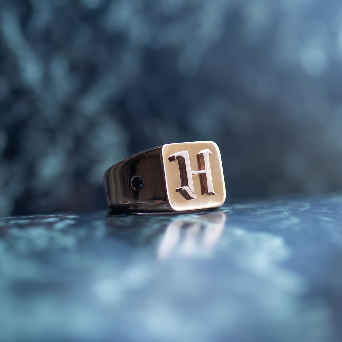 SIGNET ROYAL