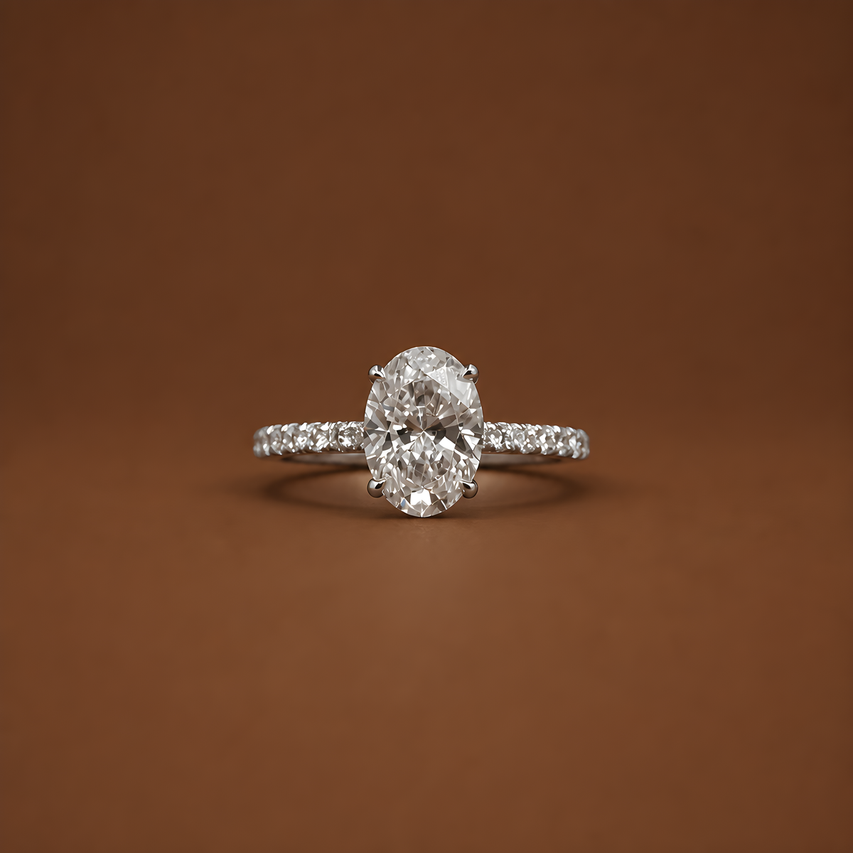 OVAL ELEGANCE