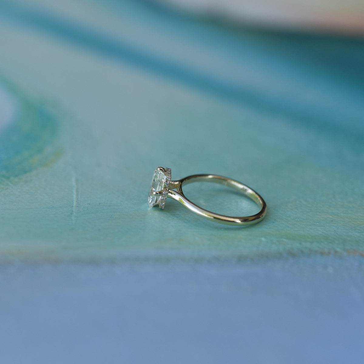 ASTRA RADIANTE radiant diamond ring with hidden halo, view 3