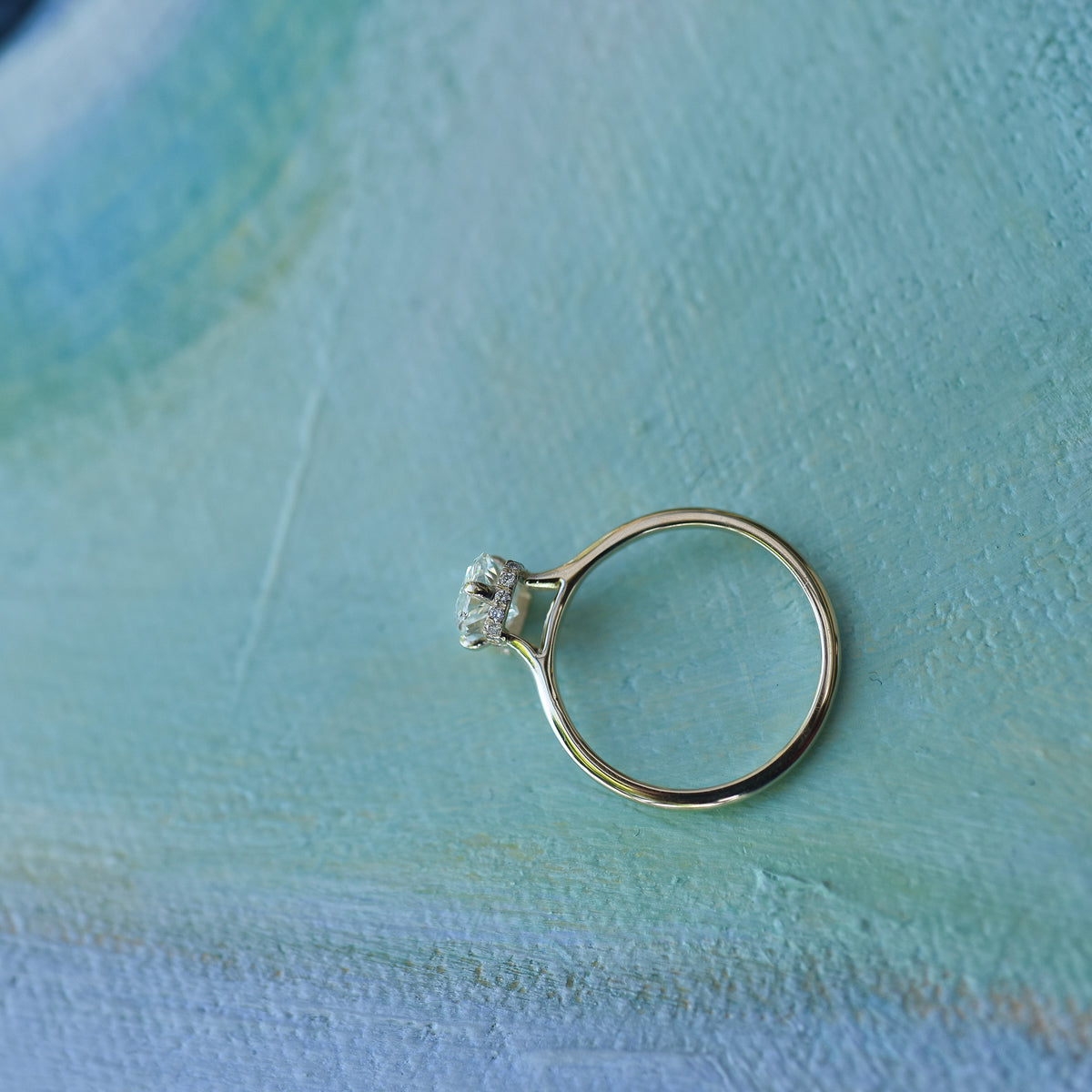 ASTRA RADIANTE radiant diamond ring with hidden halo, view 4